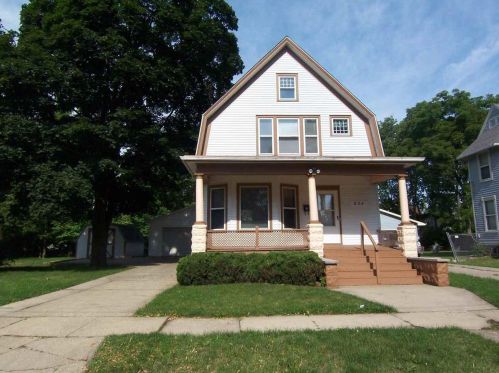 824 Harrison Ave, Beloit, WI 53511-5532