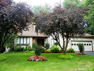 140 Parkwood Ave, Rochester, NY 14620-3404