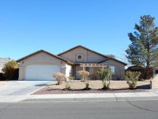 2241 Garnet Ave, Barstow, CA 92311-4738