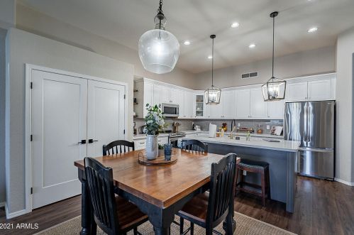853 John Way, Chandler, AZ 85225-9025