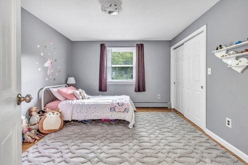 24 Morgan Dr, Wallingford CT  06492-2641 exterior