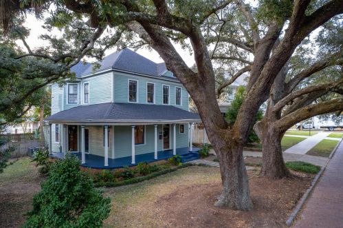 815 Barcelona St, Pensacola, FL 32501-3101