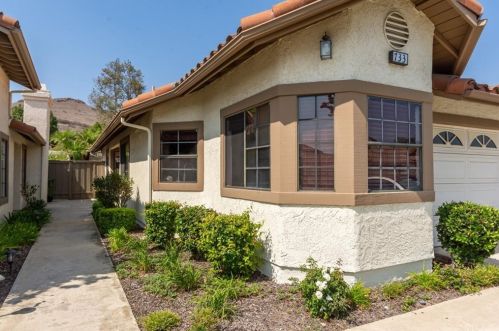 733 Congressional Rd, Simi Valley, CA 93065-6603