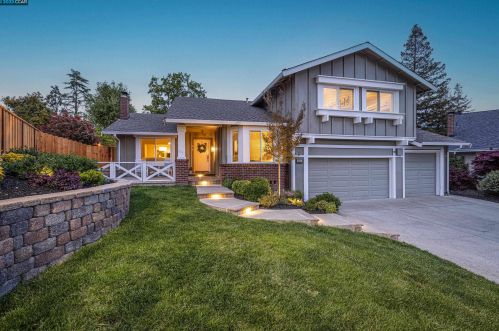 445 Woodbine Ln, Danville, CA 94526-2653