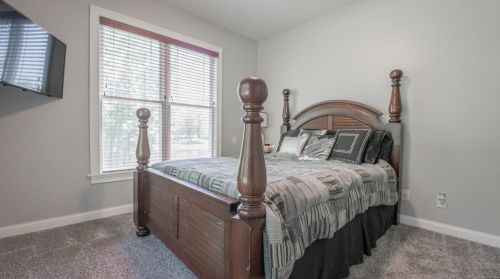 101 Muirfield Dr, Valpo IN  46385-6277 exterior