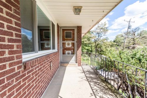 6361 Leechburg Rd, Verona, PA 15147-3513