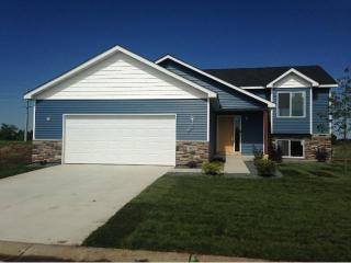3065 211th St, Farmington, MN 55024-8515