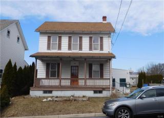 133 New St, Walnutport, PA 18088-1346
