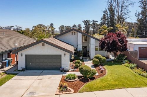 955 Magnolia Dr, Pismo Beach, CA 93420-4219