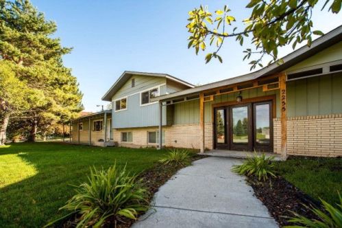 2255 Midway Dr, Idaho Falls, ID 83406-6767