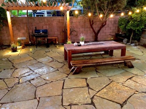 5719 Pennswood Ave, Lakewood CA  90712-1819 exterior