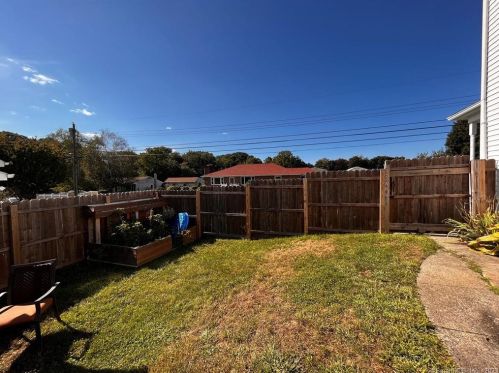 42 Elm St, Norwich CT  06351-2316 exterior