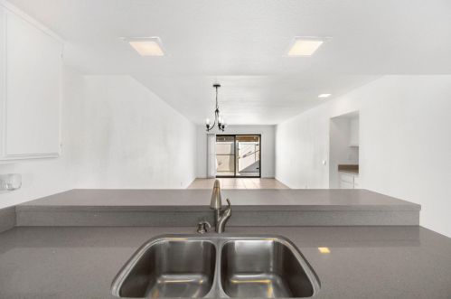 69635 Encanto Ct, Rancho Mirage CA  92270-1238 exterior