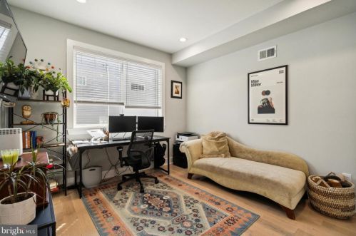2649 Collins St, Philadelphia PA  19125-1408 exterior
