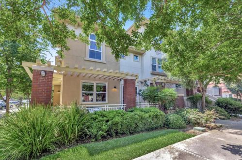 557 9th St, San Jose, CA 95112-3258