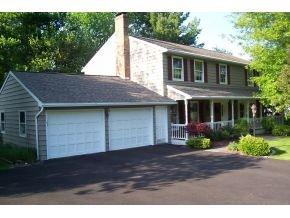 2509 Bayberry Ln, Vestal, NY 13850-2901