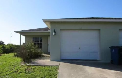 112 Pullman St, Lehigh Acres, FL 33974-0418