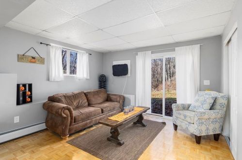 73 Tanner Ave, Warwick RI  02886-4510 exterior