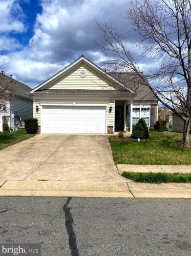 87 Smithfield Way, Fredericksburg, VA 22406-8434