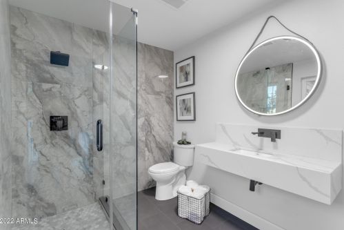 7142 12 St, Phoenix AZ 85022-3801 exterior