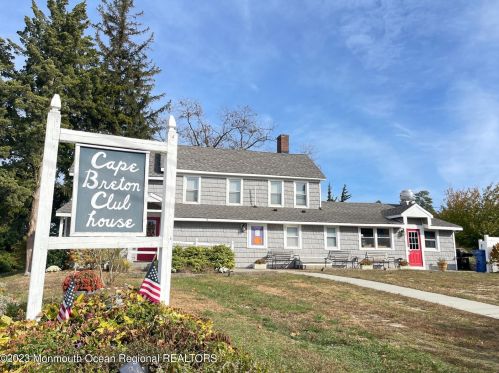 125 Bretonian Dr, Bricktown NJ  08723-5705 exterior