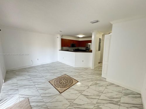 3175 129th Ave, Hollywood, FL 33027-5348