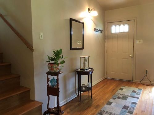 2878 Old Plank Rd, New Castle, PA 16105-1551