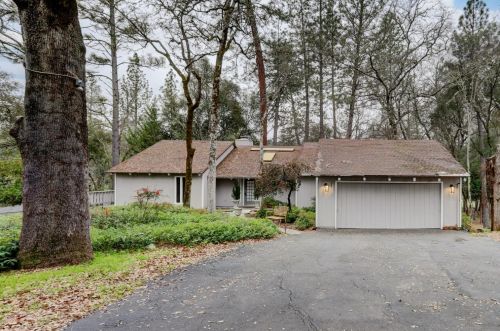 19007 Chickadee Ct, Lake Wildwood CA  95946-9644 exterior