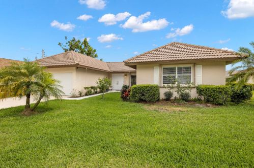 10228 Greentrail Dr, Boynton Beach, FL 33436-4408