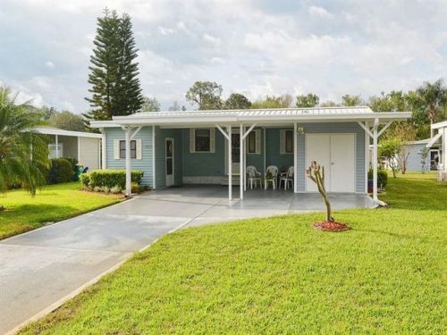 3225 Rainbow Rd, Tavares, FL 32778-5162