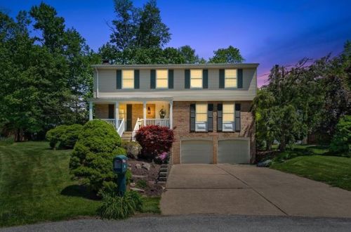 10 Heritage Ln, Trafford, PA 15085-1323