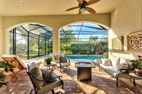 6968 Mauna Loa Ln, Naples FL  34113-2646 exterior