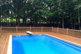 9 Harbor Watch Ct, Pine Neck NY  11963-2960 exterior