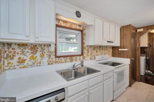 6705 Fisher Dr, Spotsylvania VA  22551-2613 exterior