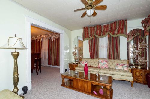 79 Cottage St, Poughkeepsie NY 12601-2724 exterior