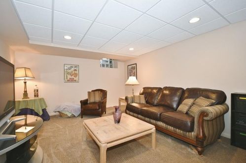 1010 Martha Ave, Pittsburgh PA 15209-1445 exterior