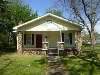 4817 Court, Birmingham AL  35208-4518 exterior