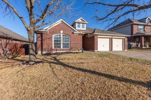 1280 Four Seasons Farm Dr, Uhland, TX 78640-5766