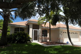 6252 Donnington Ct, Sarasota, FL 34238-2786