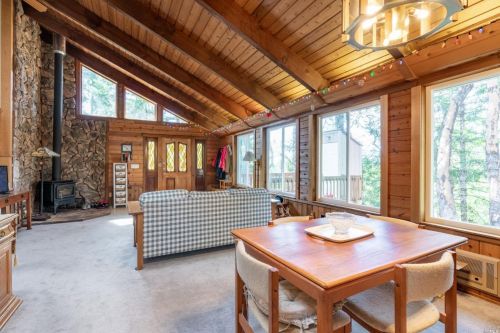 26670 Hawk Ter, Willits CA  95490-8913 exterior