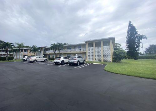 1121 Cactus Ter, Delray Beach FL  33445-6145 exterior