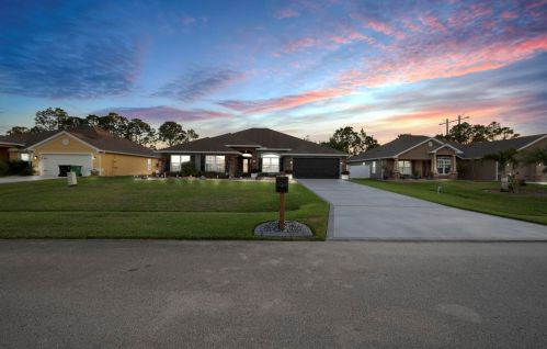 5867 Leah Dr, Fort Pierce, FL 34986-4134