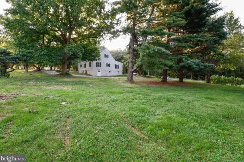 241 Forest Lane Rd, Fredericksburg VA  22405-3182 exterior