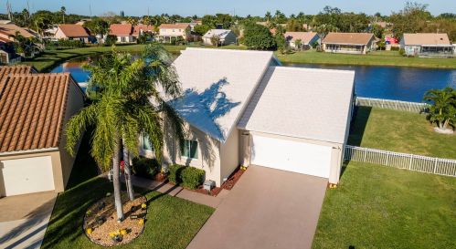 6425 96th Pl, Boynton Beach FL  33437-2840 exterior