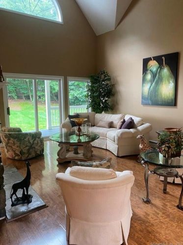 43 Tyler Way, Bristol CT  06010-9465 exterior