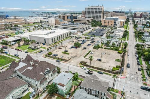 313 14, Galveston TX 77550-8226 exterior