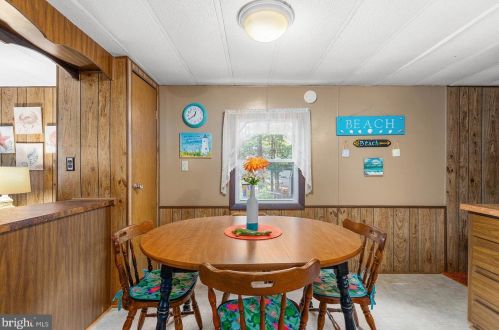 37548 Birch St, Millville DE  19970-4443 exterior