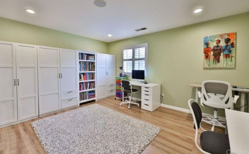 1326 Creekside Dr, Chula Vista CA 91915-2520 exterior