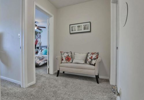 6832 Airoso Ave, San Diego CA  92120-5323 exterior