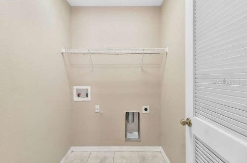 8335 Shallow Crk Ct, New Port Richey FL 34653-7019 exterior